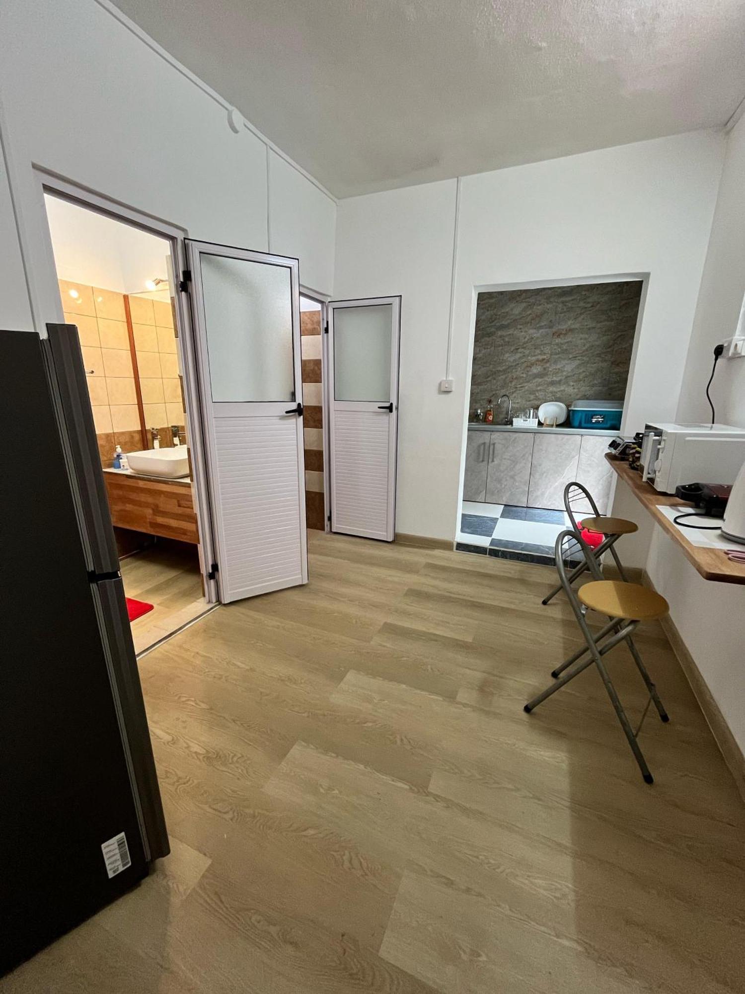 Urban Oasis Apartment *